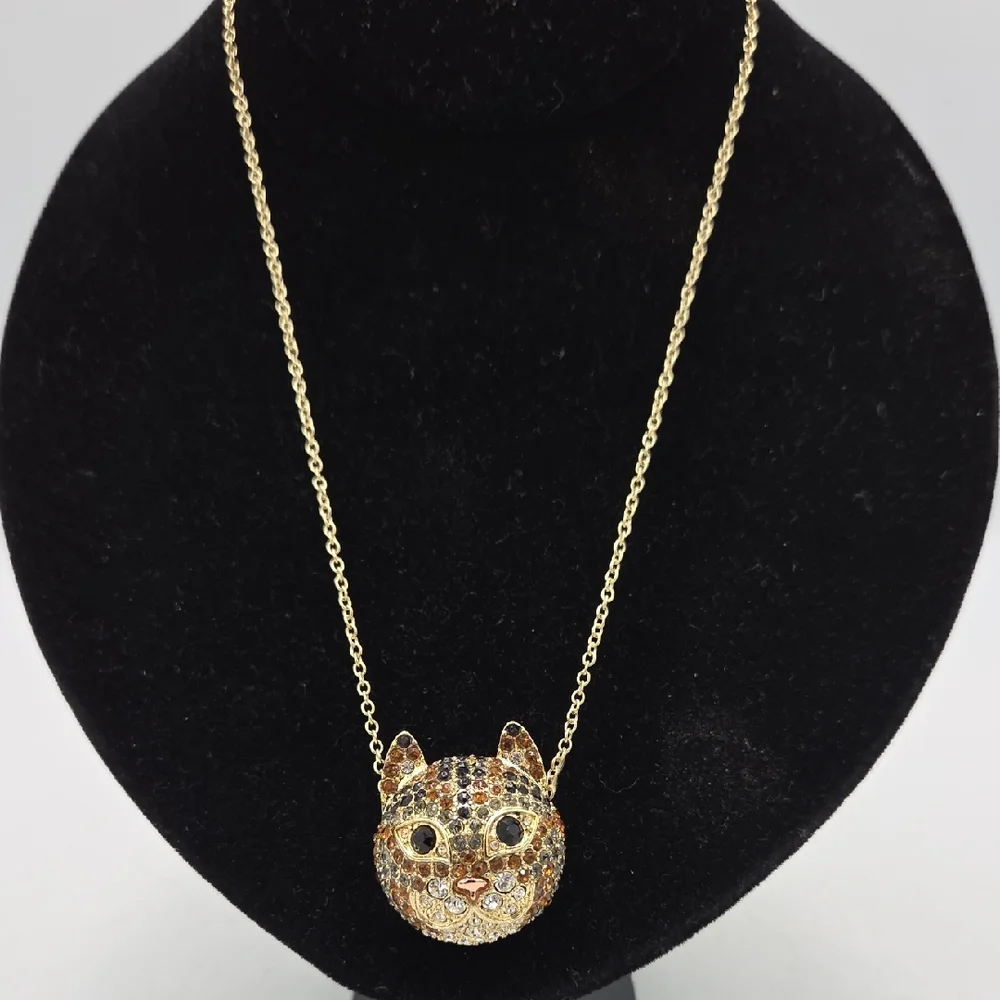 Cat Pendant Necklace - Picture 2 of 5